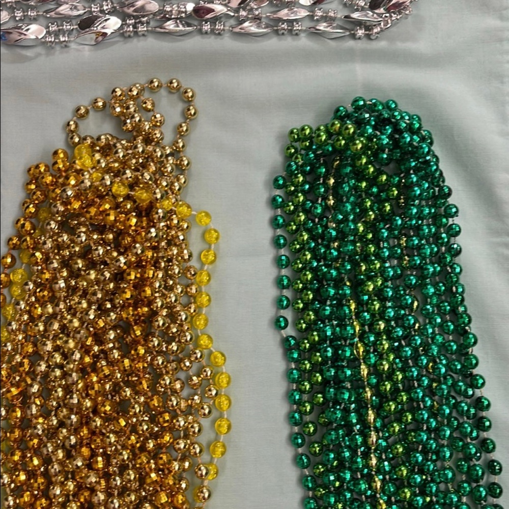 Mardi Gras Beads (40+ strands) - Picture 5 of 6